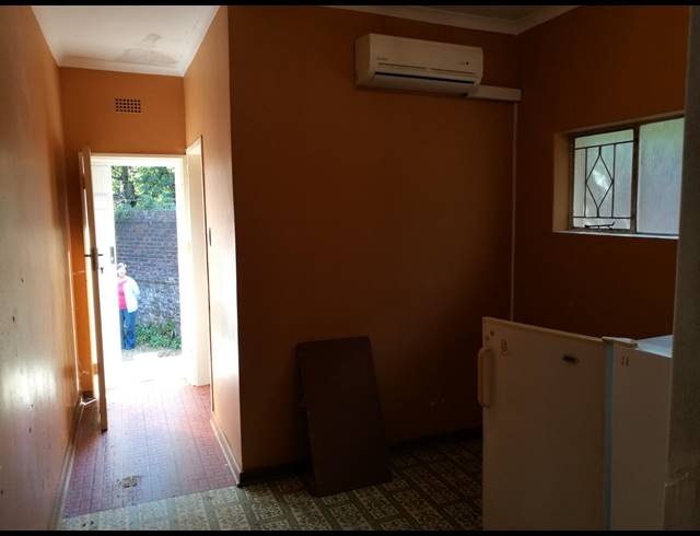 5 BEDROOM HOUSE TO LET IN PROTEA PARK